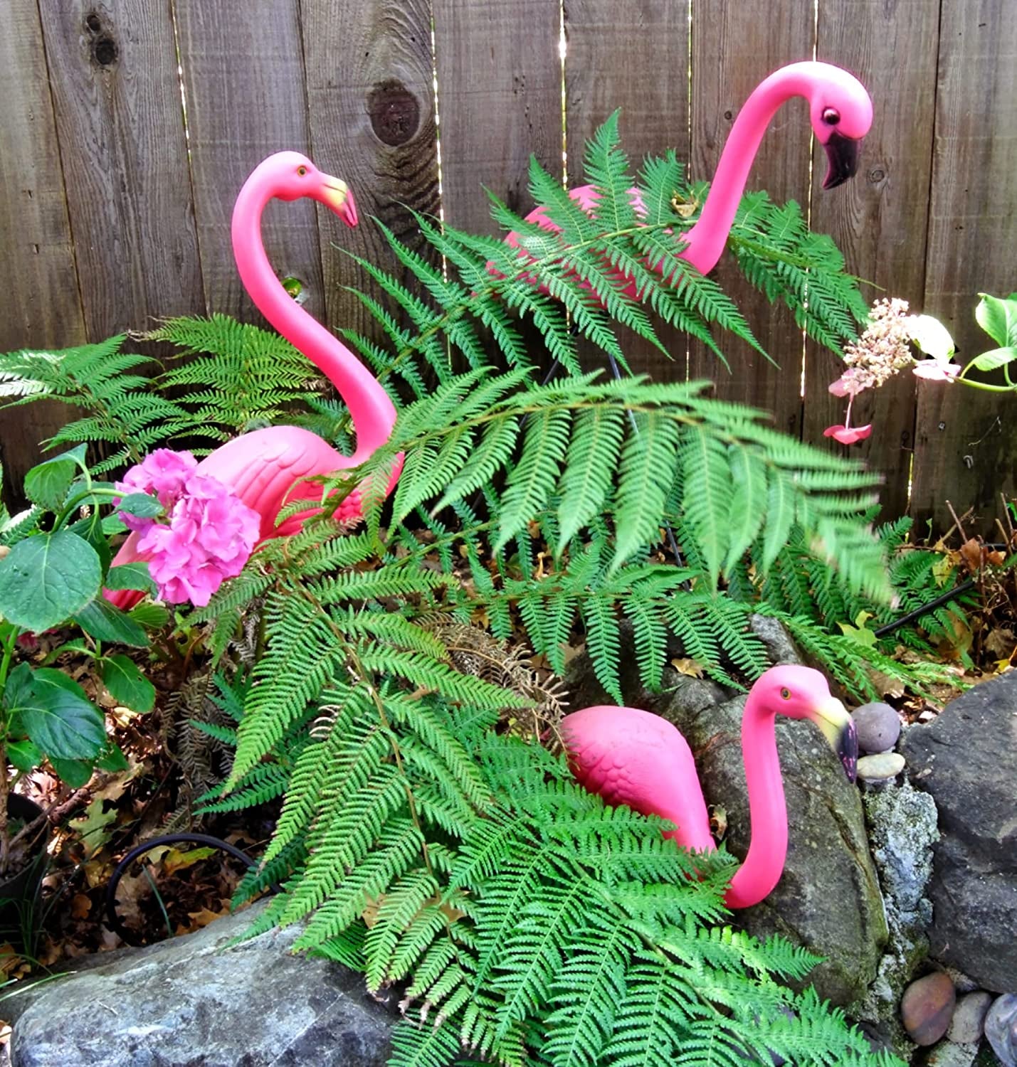 Large Bright Pink Flamingo Yard Ornament/Flamingo Garden Statue/Pink Flamingo Garden Yard Decor (Pack of 2)